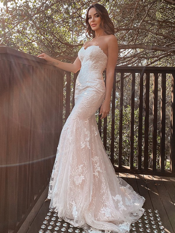 Trumpet/Mermaid Sweetheart Sleeveless Lace Applique Sweep/Brush Train Wedding Dresses Bridal Gowns