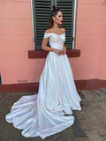 A-Linie/Princess-Linie Satin Geraffte Schulterfreies Ärmelloses Hof-schleppe Brautkleider Brautkleider