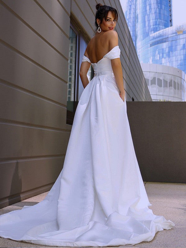 A-Linie/Princess-Linie Satin Rüschen Off-the-Shoulder-Träger Ärmellos Sweep/Pinsel Zug Brautkleider Brautkleider