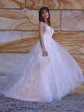 A-Line/Princess Lace Applique V-neck Sleeveless Sweep/Brush Train Wedding Dresses Bridal Gowns
