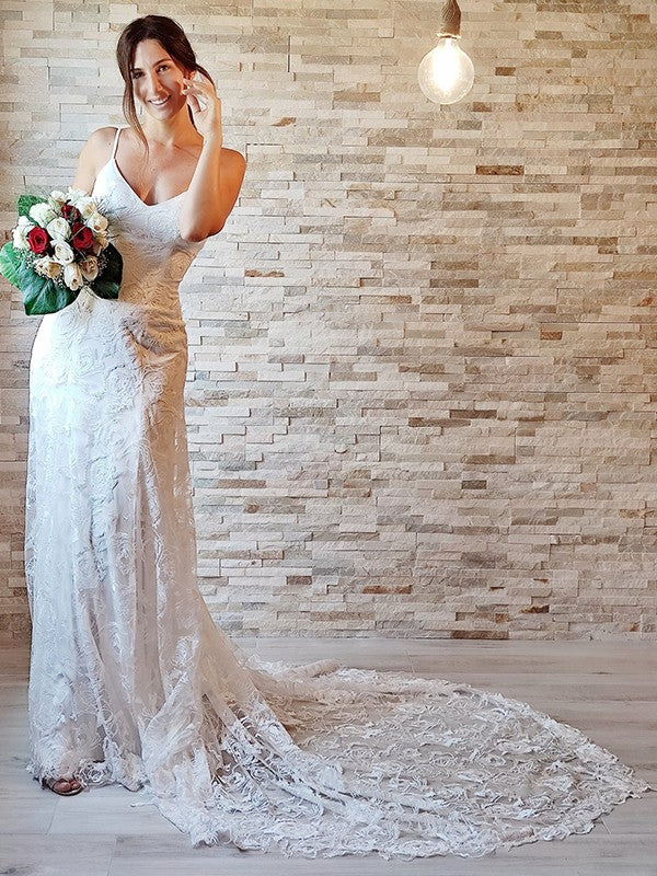 Vestidos de novia con escote tubo/columna, apliques de encaje, tirantes finos, sin mangas, cola de corte