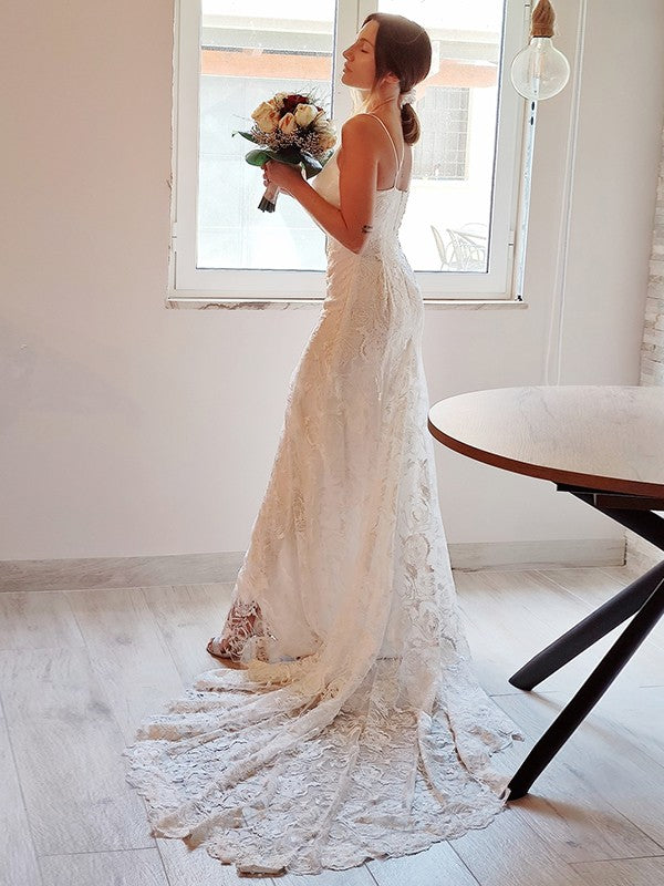 Vestidos de novia con escote tubo/columna, apliques de encaje, tirantes finos, sin mangas, cola de corte