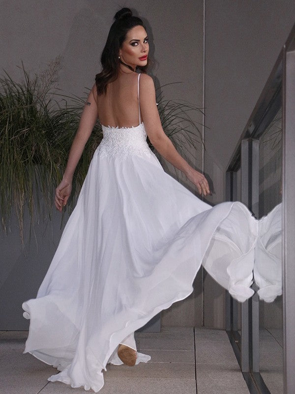 A-Linie/Princess-Linie Applikationen Chiffon V-Ausschnitt Ärmellos Sweep/Pinsel zug Brautkleider