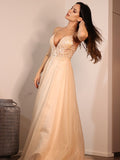 A-Linie/Princess-Linie Spitze Applikationen V-Ausschnitt Ärmellos Sweep/Pinsel zug Brautkleider Champagner Brautkleider