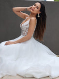 Vestidos de novia de corte A/princesa, con encaje, volantes, escote en V, sin mangas, con cola larga
