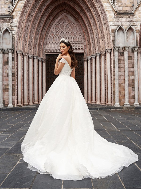 Ballkleid Tüll Geraffte Off-the-Shoulder Ärmellose Hofschleppe Brautkleider Brautkleider