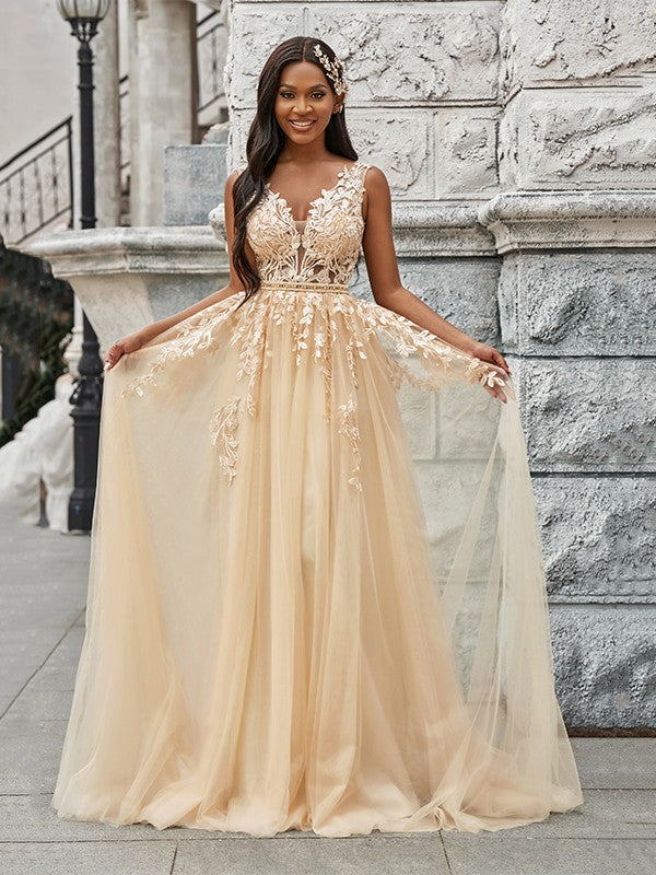 A-Line/Princess Sleeveless Tulle V-neck Applique Sweep/Brush Train Wed