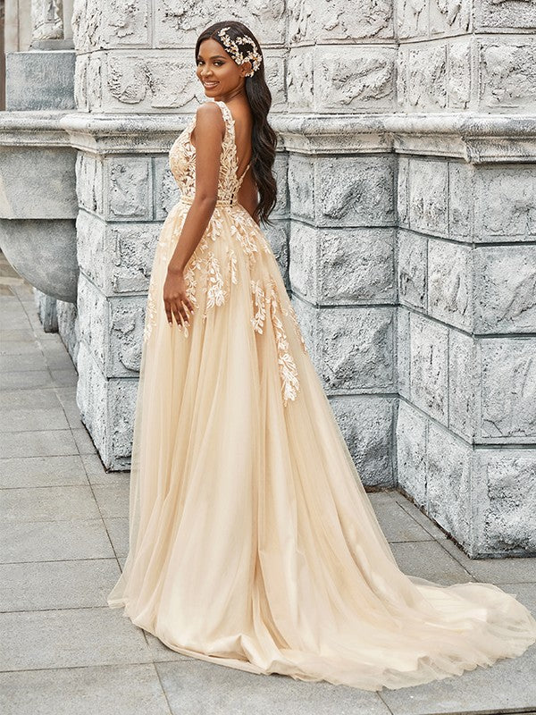 A-Line/Princess Sleeveless Tulle V-neck Applique Sweep/Brush Train Wedding Dresses Bridal Gowns