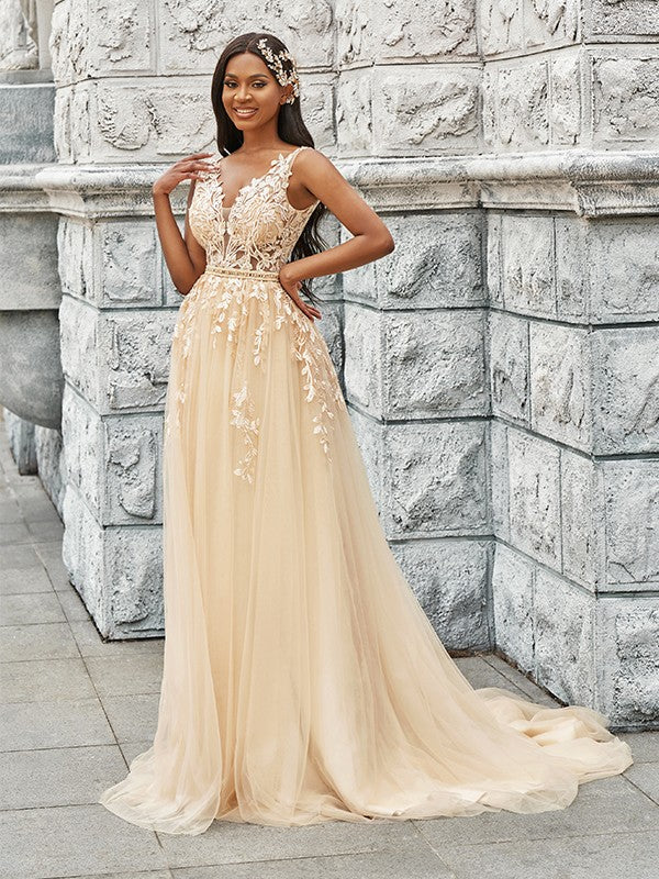 A-Line/Princess Sleeveless Tulle V-neck Applique Sweep/Brush Train Wedding Dresses Bridal Gowns