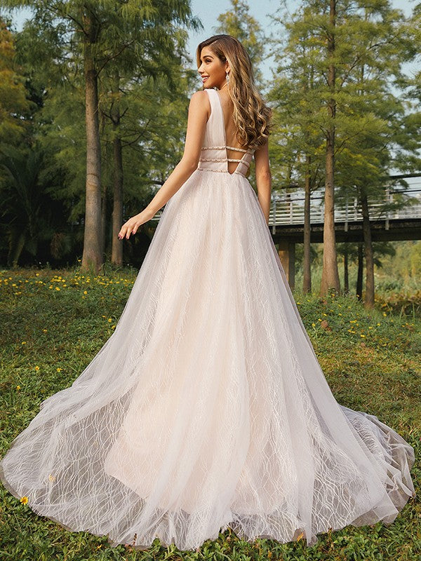 A-Linie/Princess-Linie Tüll Rüschen V-Ausschnitt Ärmellos Sweep/Pinsel zug Brautkleider