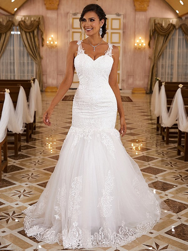 Trumpet/Mermaid Lace Applique V-neck Sleeveless Sweep/Brush Train Wedding Dresses Bridal Gowns