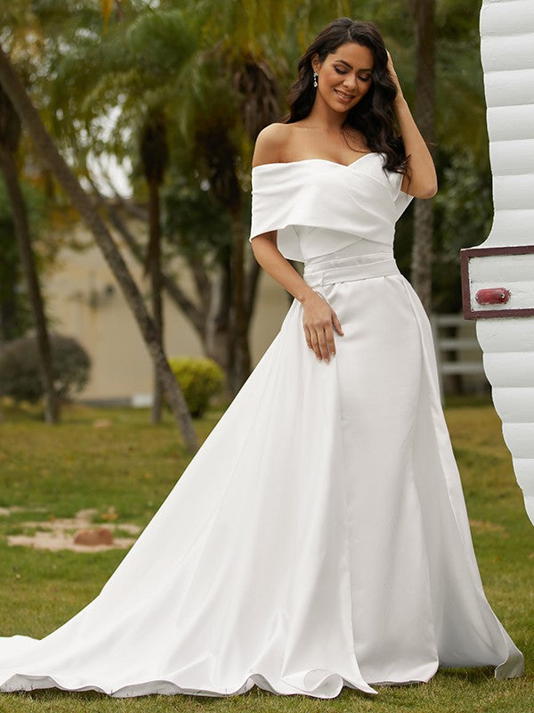 Etui-Linie/Säule Satin Geraffte Off-the-Shoulder Ärmellos Kapelle-schleppe Brautkleider Brautkleider