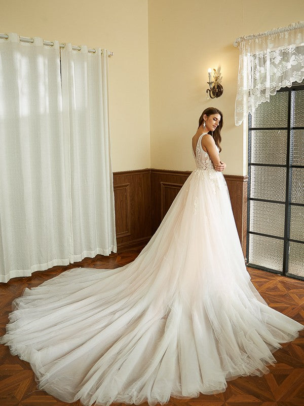 A-Line/Princess Tulle Applique V-neck Sleeveless Cathedral Train Wedding Dresses Bridal Gowns