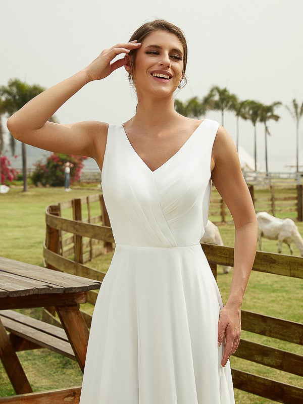 A-Line/Princess Chiffon Ruched V-neck Sleeveless Floor-Length Wedding Dresses Bridal Gowns
