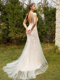 Sheath/Column Tulle Lace Scoop Sleeveless Court Train Wedding Dresses Bridal Gowns