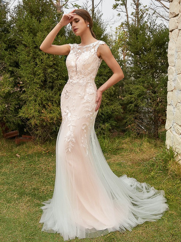 Sheath/Column Tulle Lace Scoop Sleeveless Court Train Wedding Dresses Bridal Gowns