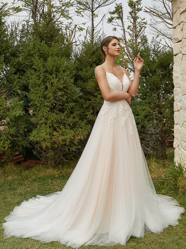 A-Line/Princess Tulle Applique V-neck Sleeveless Court Train Wedding Dresses Bridal Gowns