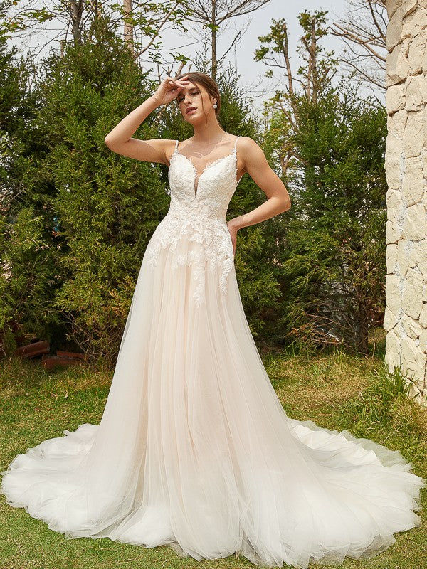 A-Line/Princess Tulle Applique V-neck Sleeveless Court Train Wedding Dresses Bridal Gowns