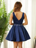 A-Linie/Princess-Linie Satin Applikationen V-Ausschnitt Ärmellos Kurz/Mini Kleider Ballkleid