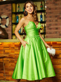 Vestido de fiesta de graduación, corte A/princesa, de satén, fruncido, escote corazón, sin mangas, largo hasta la rodilla