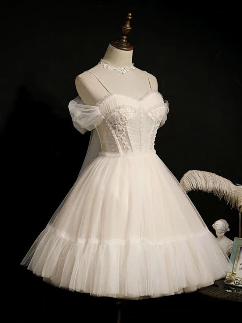 Spaghetti Straps Tulle Lace Appliques Short Prom Dresses With Bow