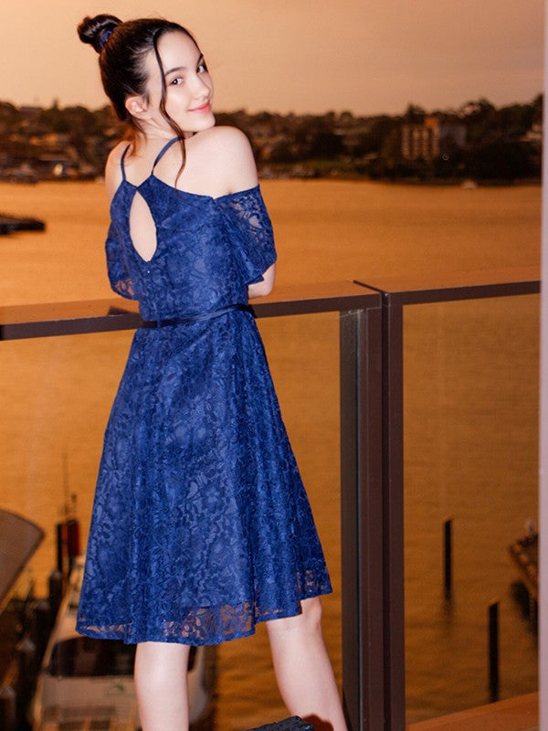 A-Line/Princess Lace Ruffles Halter Short Sleeves Knee-Length Junior/Girls Bridesmaid Dresses