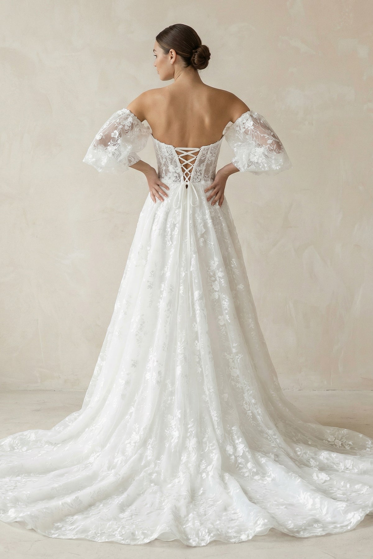 Lace Sweetheart A-Line Corset Wedding Dress With Sleeves in White