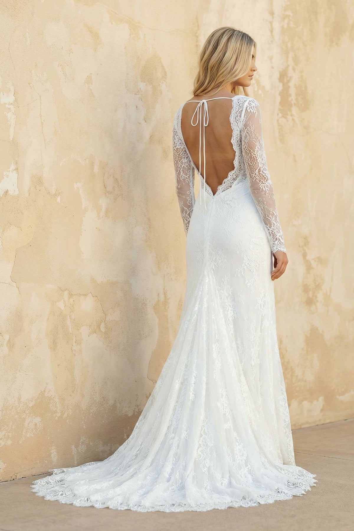 Vintage Sheath Satin V-neck Mermaid Long Sleeve Wedding Dress