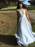 Vestido de noche de graduación de corte A/princesa de gasa con escote transparente, sin mangas, con cola larga y apliques