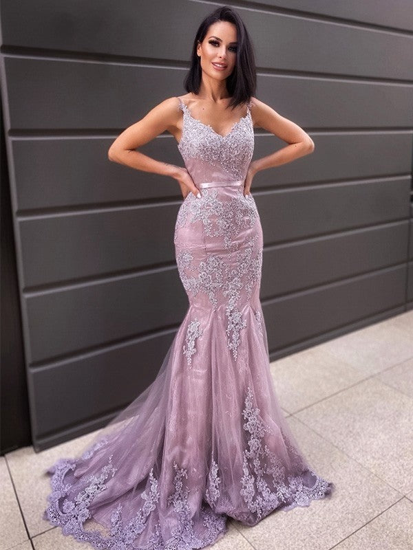 Trumpet/Mermaid Sleeveless Sweep/Brush Train Applique Tulle V-neck Dresses Prom Evening Dress