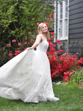 Vestidos de novia de corte A/princesa, tul, escote en V, sin mangas, apliques, cola de corte