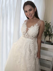 Vestidos de novia de corte A/princesa, sin mangas, de tul, hasta el suelo, con escote en V