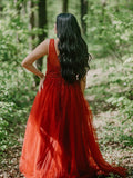 Vestido de noche de fiesta con escote en V, corte A/princesa, tul, cuentas, cola larga y sin mangas