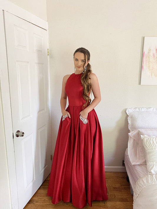 Vestido de noche de graduación de corte A/princesa, sin mangas, con cuello halter y cuentas de satén hasta el suelo