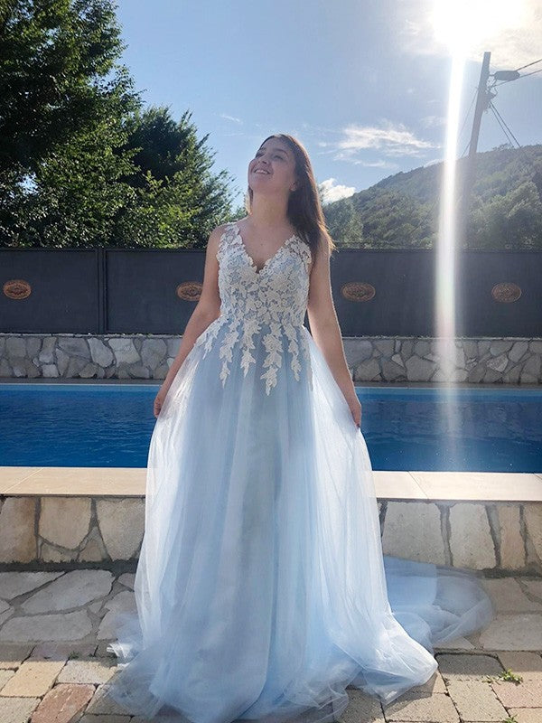 Vestido de noche de graduación con escote en V, sin mangas, corte A/princesa, apliques de tul y cola larga