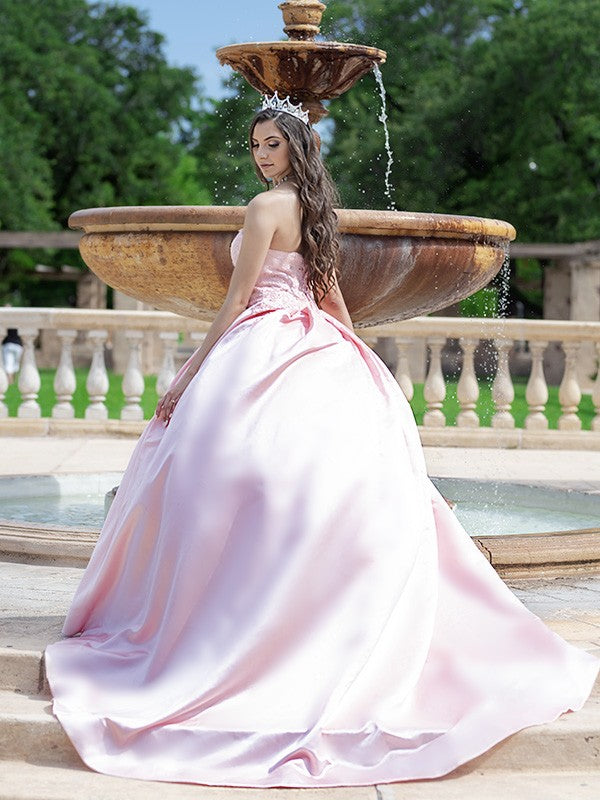 Ballkleid Herzausschnitt Spitze Satin Ärmellos Hofschleppe Kleider Abschlussball Abendkleid Ballkleider