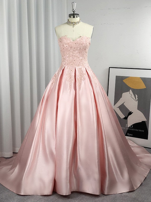 Ballkleid Herzausschnitt Spitze Satin Ärmellos Hofschleppe Kleider Abschlussball Abendkleid Ballkleider