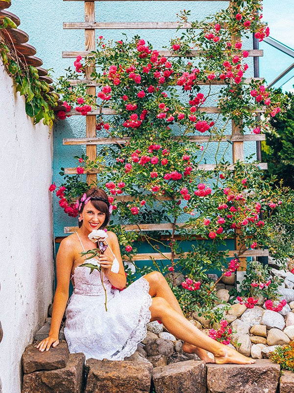 Vestido de fiesta corto/mini sin mangas con apliques de encaje y tirantes finos de corte A/princesa para regreso a casa