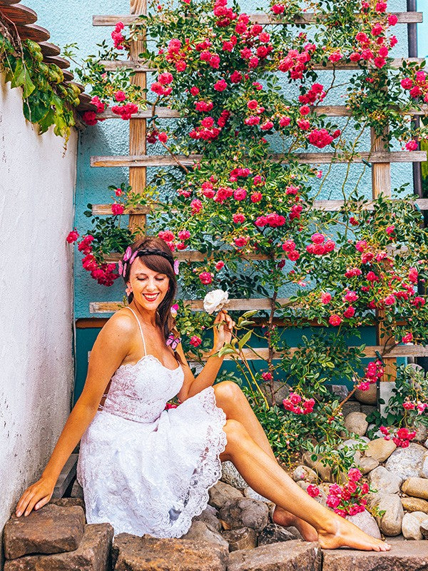 Vestido de fiesta corto/mini sin mangas con apliques de encaje y tirantes finos de corte A/princesa para regreso a casa