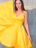 Vestidos de fiesta de graduación, corte A/princesa, sin mangas, con tirantes, satén, volantes, cortos/mini, para cóctel