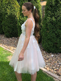A-Linie/Princess-Linie V-Ausschnitt Applikationen Ärmellos Tüll Kurz/Mini Homecoming Kleider Cocktailkleid
