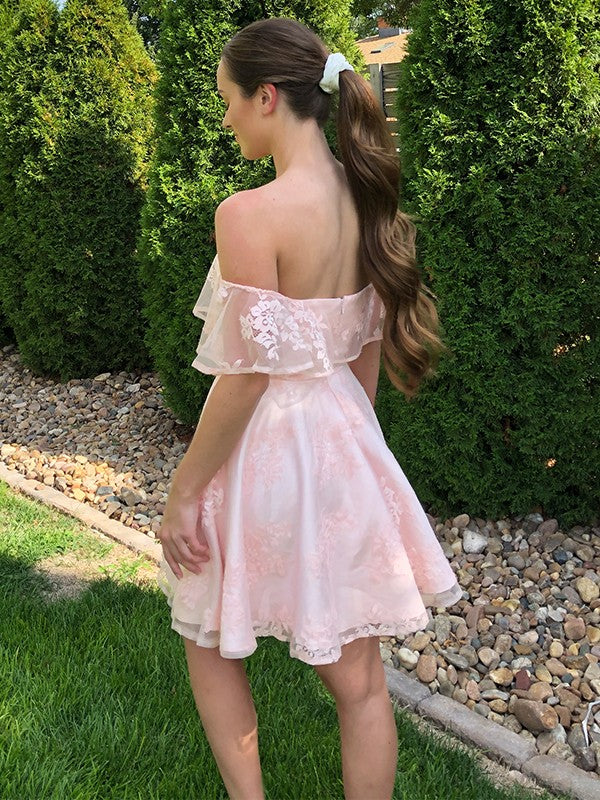 A-Line/Princess Lace Off-the-Shoulder Sleeveless Applique Short/Mini Homecoming Dresses Prom Cocktail Gowns