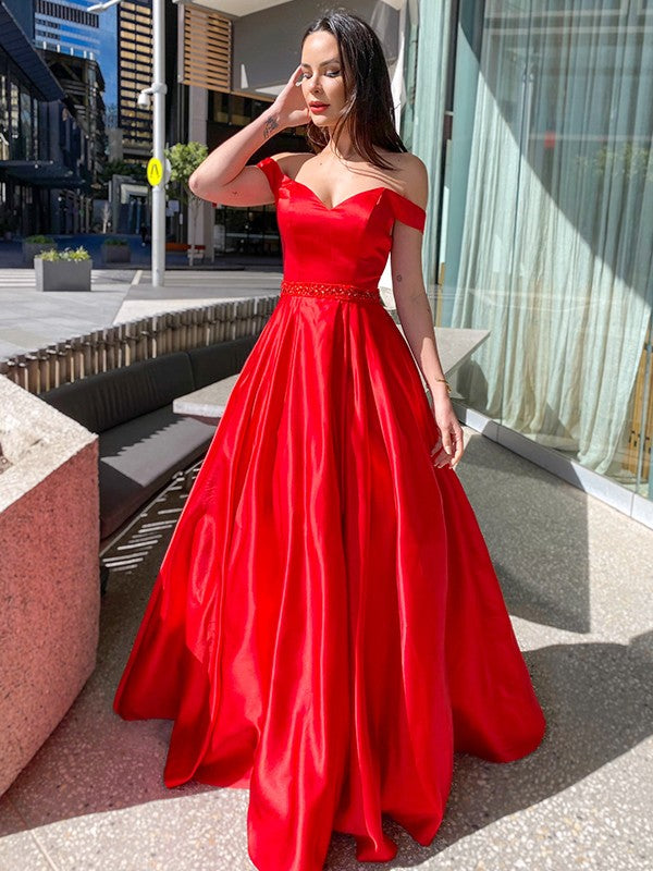 Vestido de noche de graduación de corte A/princesa, sin mangas, hombros descubiertos, satén, volantes y largo hasta el suelo