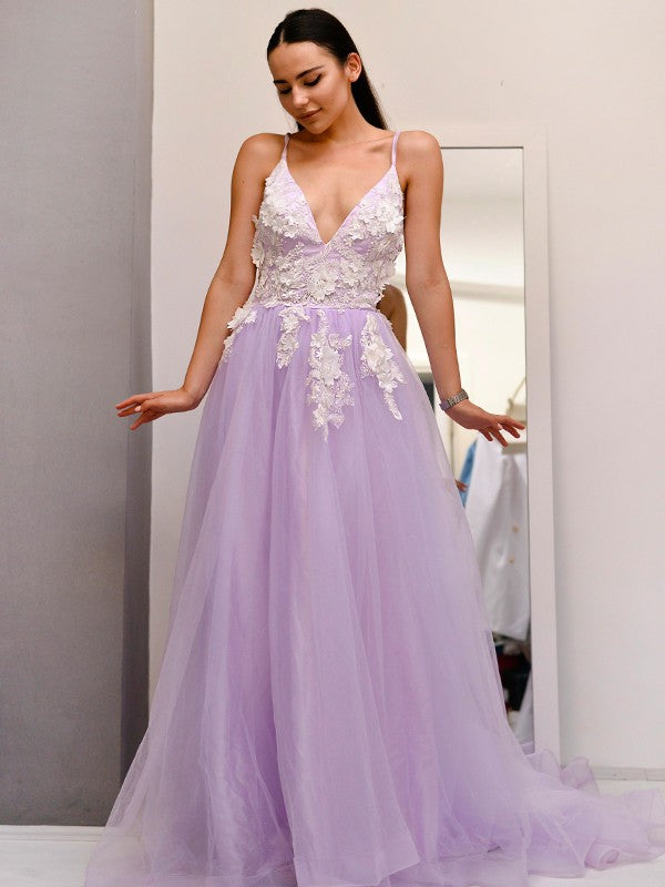 Vestido de noche de fiesta de corte A/princesa de tul con escote en V, apliques, sin mangas y cola larga