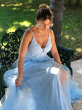 Vestido de noche de graduación con corte A/princesa, tirantes finos, apliques de tul, sin mangas y largo hasta el suelo