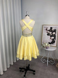 A-Linie/Princess-Linie Satin Perlen verziert U-Ausschnitt Ärmellos Kurz/Mini Homecoming Kleider Cocktailkleid