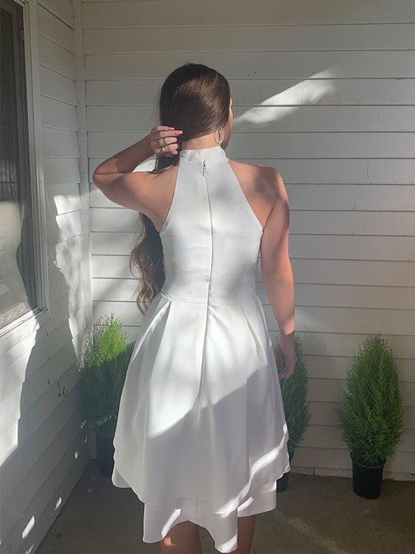 Vestidos de fiesta de graduación, corte A/princesa, satén, volantes, halter, sin mangas, cortos/mini, para cóctel