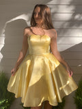 Vestido de cóctel de graduación, corte A/princesa, sin tirantes, de satén, con volantes, sin mangas, corto/mini