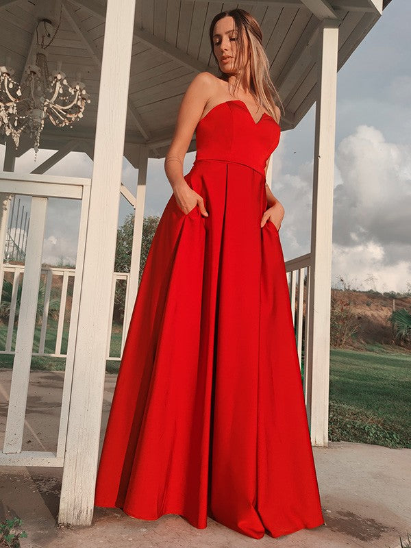 Vestido de noche de graduación de corte A/princesa, de satén, con volantes, escote corazón, sin mangas y largo hasta el suelo