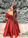 Vestidos de fiesta de satén con escote en V, corte princesa, volantes, mangas largas, cortos o mini.